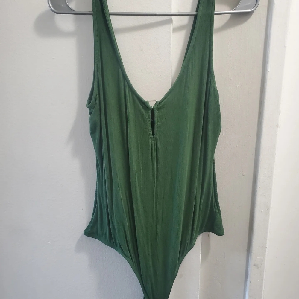 Guess Size Large Bodysuit
